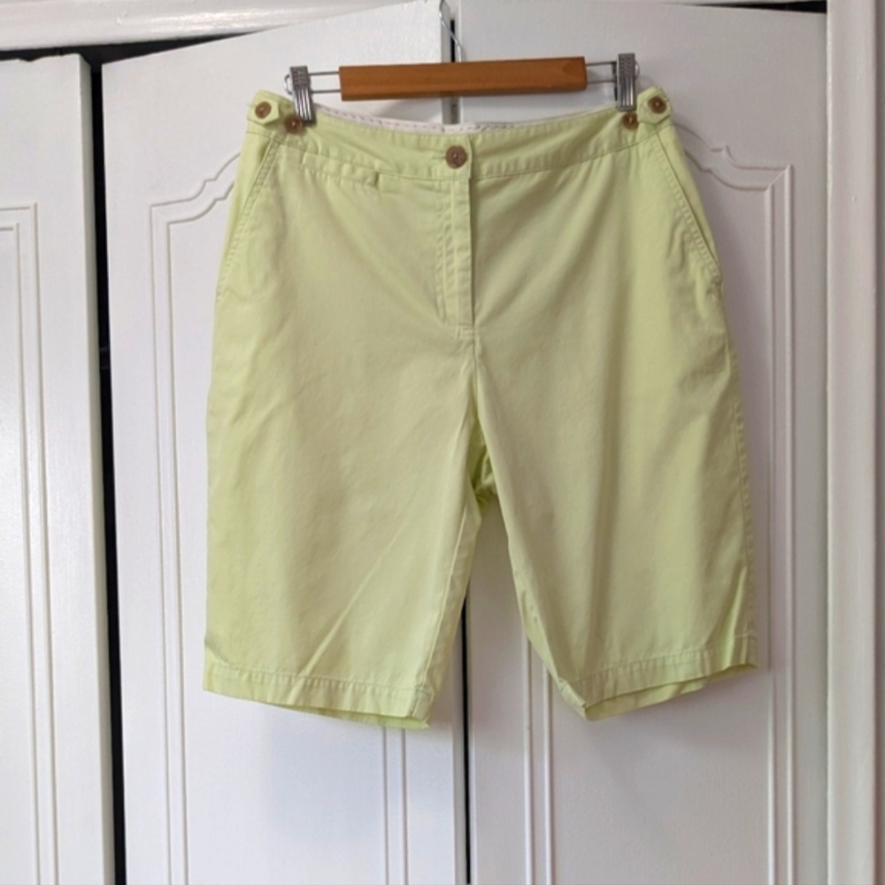 Lands' End  Women's Green Bermuda Shorts Classic Cotton Adjustable Waist Size 8P